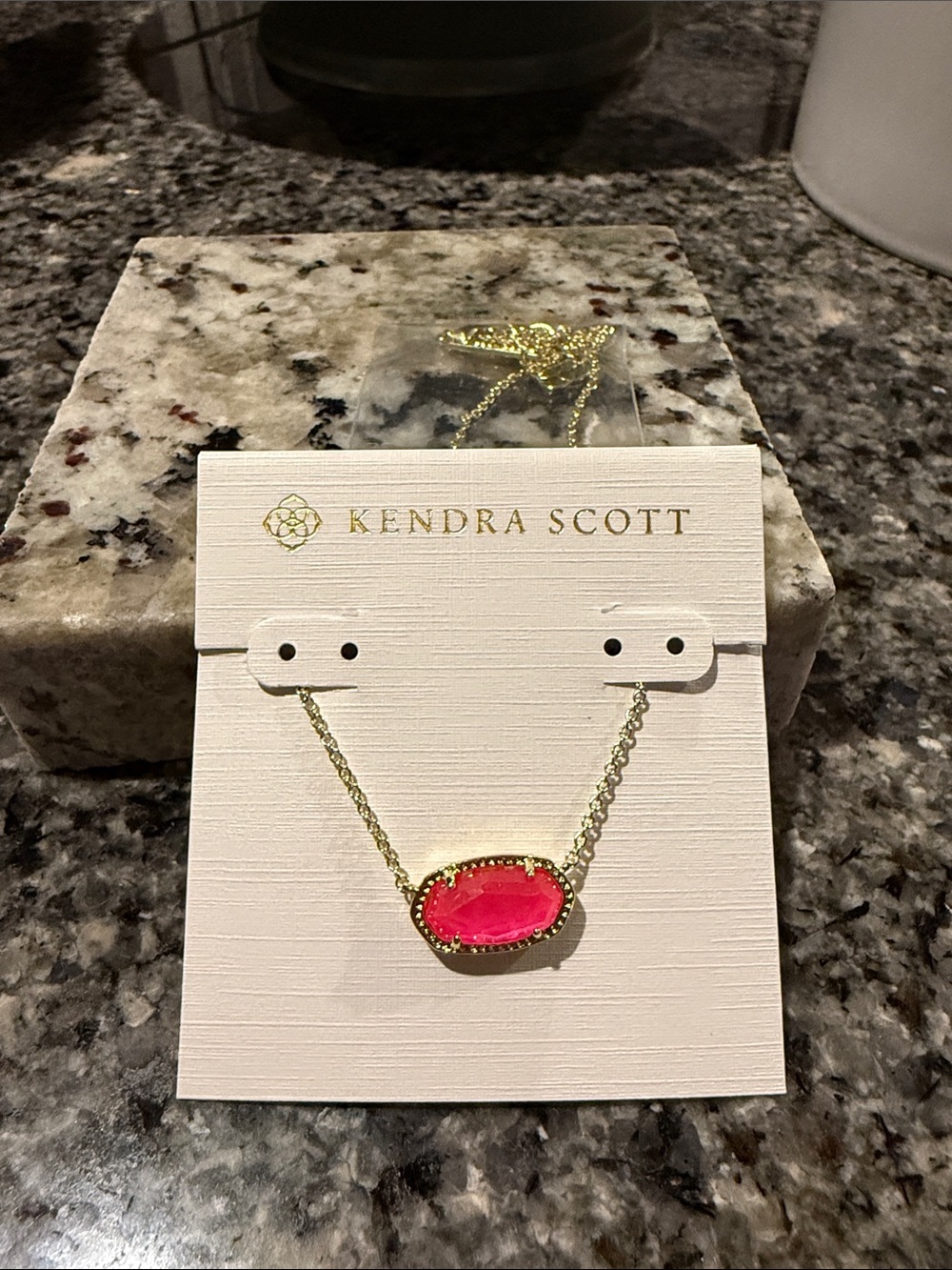 Kendra Scott Gold Bracelet with Bright Hot Pink Oval Pendant